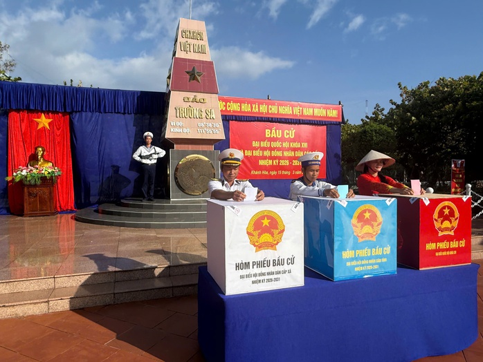 Thiêng liêng "ngày hội non sông" ở đặc khu Trường Sa - Ảnh 15.