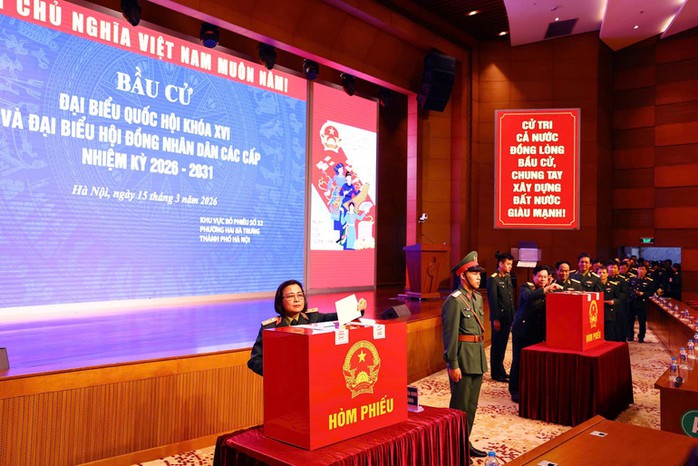 Nguyên Phó chủ tịch nước Nguyễn Thị bình bầu cử đại biểu Quốc hội 2026 tại Hà Nội - Ảnh 8. Nguyên Phó chủ tịch nước Nguyễn Thị bình bầu cử đại biểu Quốc hội 2026 tại Hà Nội - Ảnh 8.