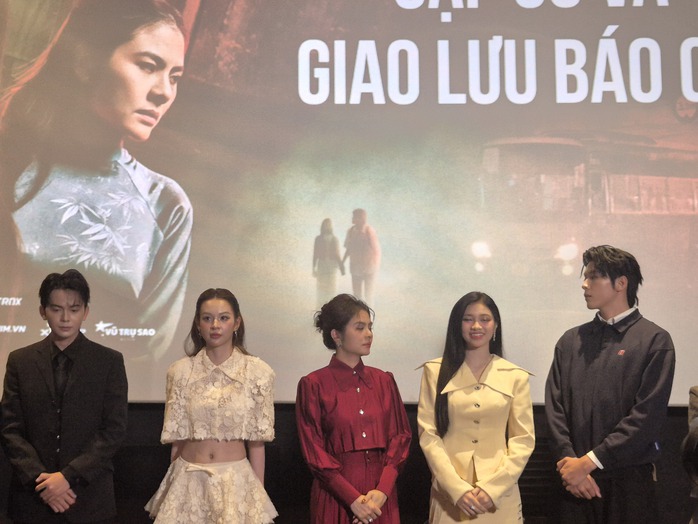 Mỹ nam Vĩnh Đam trải l&ograve;ng "nụ h&ocirc;n" với Minh Ki&ecirc;n v&agrave; Lyly - Ảnh 5.