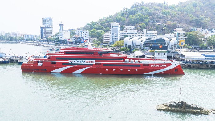 T&agrave;u cao tốc tăng gấp đ&ocirc;i chuyến, giảm gi&aacute; v&eacute; tuyến Vũng T&agrave;u - C&ocirc;n Đảo dịp h&egrave; - Ảnh 1.