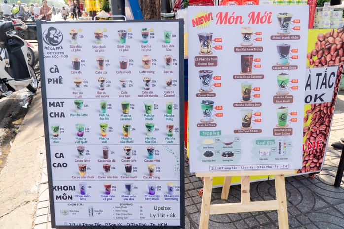  Nghe chuyện về những chiếc xe đẩy bán cà phê ở TPHCM - Ảnh 19.