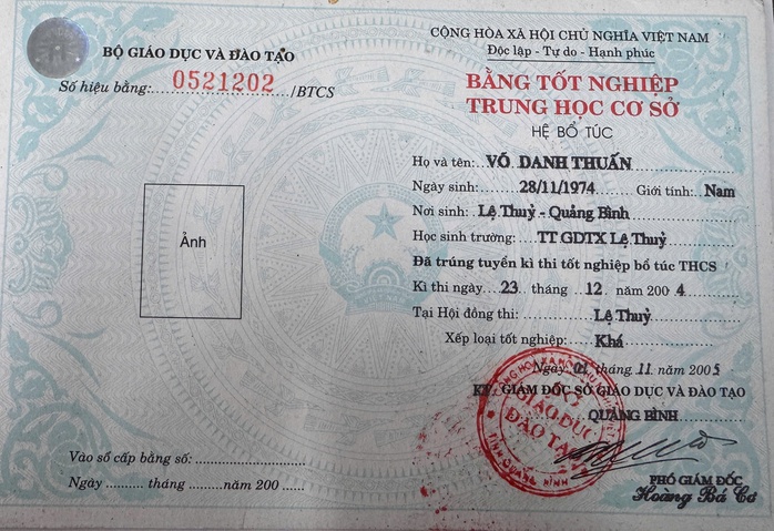 Bộ GD - ĐT y&ecirc;u cầu hồ sơ học tập của Chủ tịch MTTQ x&atilde; Sen Ngư - Ảnh 2.