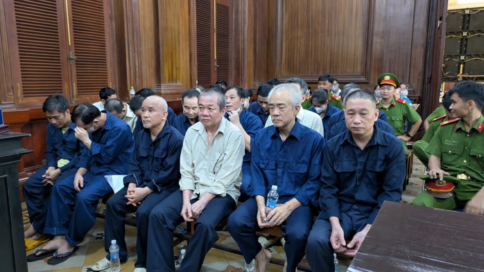 Gi&aacute; phải trả cho sai phạm trong đ&agrave;o tạo l&aacute;i xe - Ảnh 1.