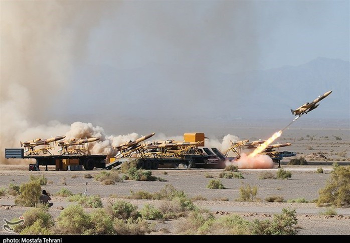 Iran đe dọa 5 nh&agrave; m&aacute;y điện lớn của Israel, nh&agrave; sản xuất V&ograve;m Sắt d&iacute;nh đ&ograve;n? - Ảnh 1.