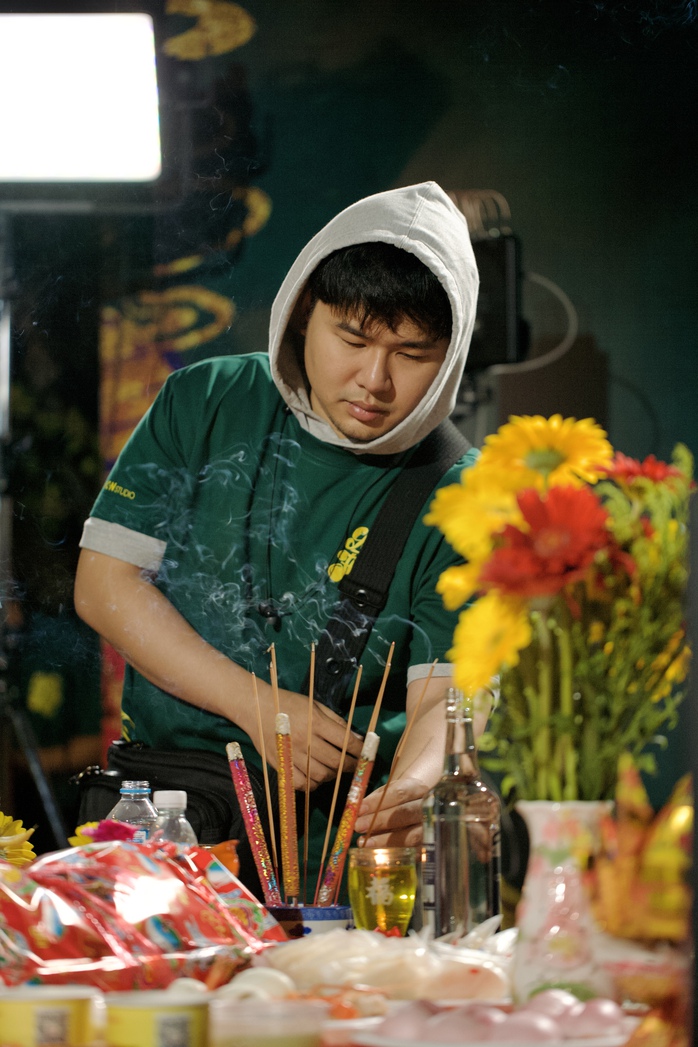 Hồng Đ&agrave;o t&aacute;i hợp Khương Ngọc với nghề nằm ngủ ra tiền - Ảnh 2.