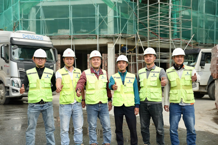 Một tập đo&agrave;n tuyển h&agrave;ng vạn lao động, lương l&ecirc;n đến 65 triệu/th&aacute;ng - Ảnh 1.