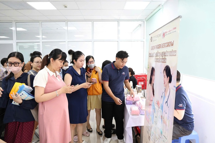 Khi người cha cùng nghỉ thai sản - Ảnh 1. Khi người cha cùng nghỉ thai sản - Ảnh 1.