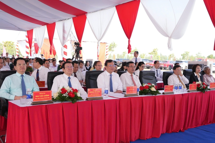 Tây Ninh khởi công 19 trường nội trú vùng biên với Tổng đầu tư 3 . 900 Tỉ đồng - Ảnh 1.