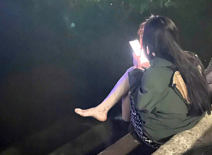 Người phụ nữ tự tử sau khi gọi video nhờ bạn chăm s&oacute;c hai con - Ảnh 1.