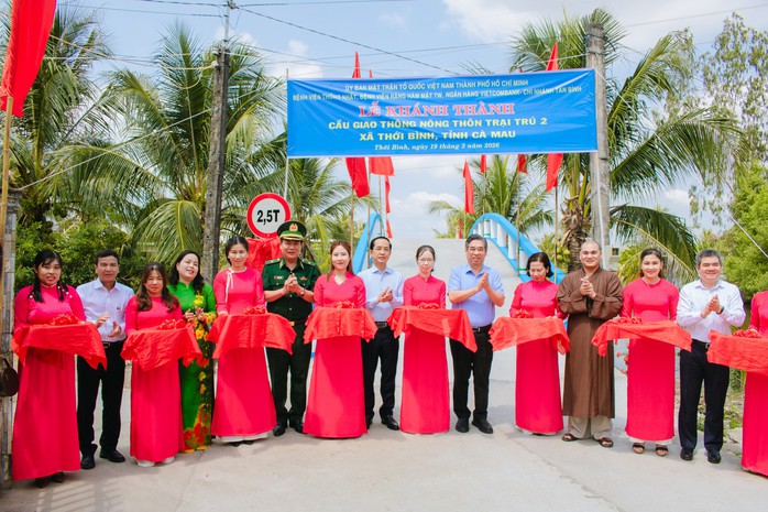 Saigontourist Group trao tặng kinh ph&iacute; x&acirc;y dựng 2 căn nh&agrave; Đại đo&agrave;n kết tại tỉnh C&agrave; Mau - Ảnh 3.