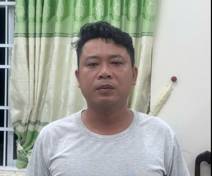 T&agrave;i xế taxi TPHCM bị đ&aacute;nh giữa qu&aacute;n nhậu: Vụ việc g&acirc;y rối trật tự nghi&ecirc;m trọng - Ảnh 1.