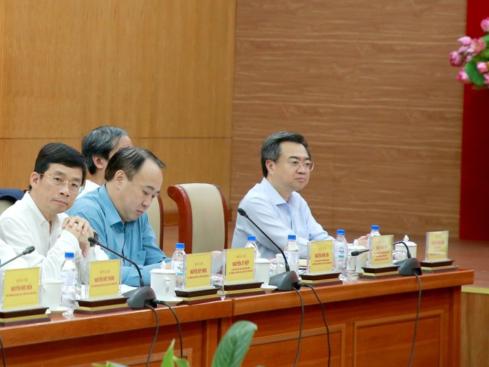 Tổng Bí thư Tô Lâm: Tăng trưởng "2 con số" phải bảo đảm quốc phòng, an ninh, an sinh xã hội - Ảnh 1.