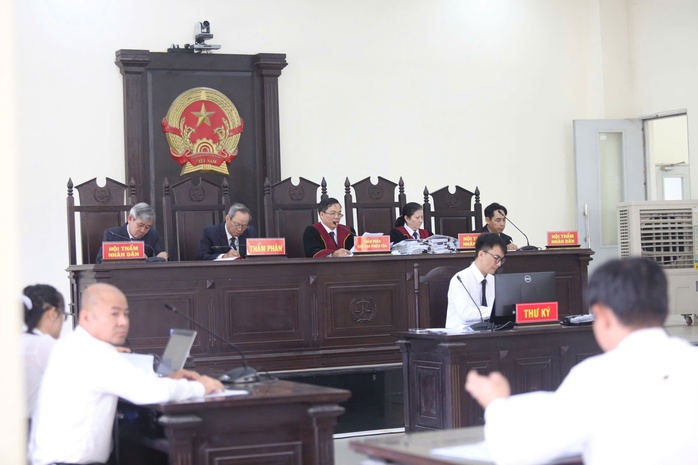 Vụ cướp t&agrave;i sản T&acirc;y Ninh chấn động: H&igrave;nh phạt cho nh&oacute;m giả danh c&ocirc;ng an - Ảnh 1.