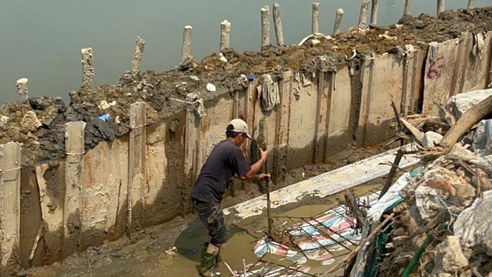 Cận cảnh thi c&ocirc;ng n&uacute;t giao cầu Mỹ An sau khi hộ d&acirc;n b&agrave;n giao mặt bằng - Ảnh 2.