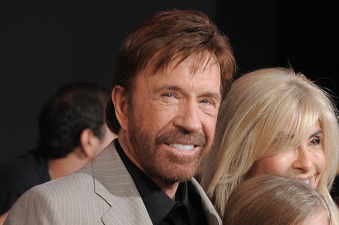 Ngôi sao võ thuật Chuck Norris từng "đối đầu" Lý Tiểu Long qua đời - Ảnh 1.