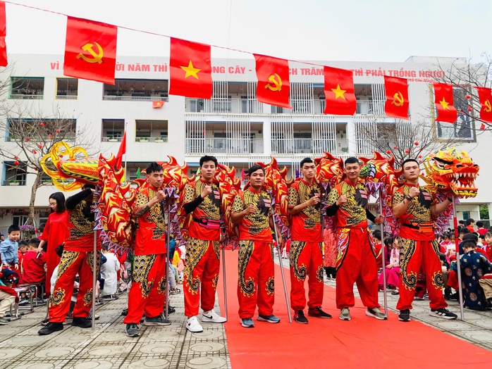 Người thầy gieo đức, dựng đời bằng v&otilde; học - Ảnh 2.