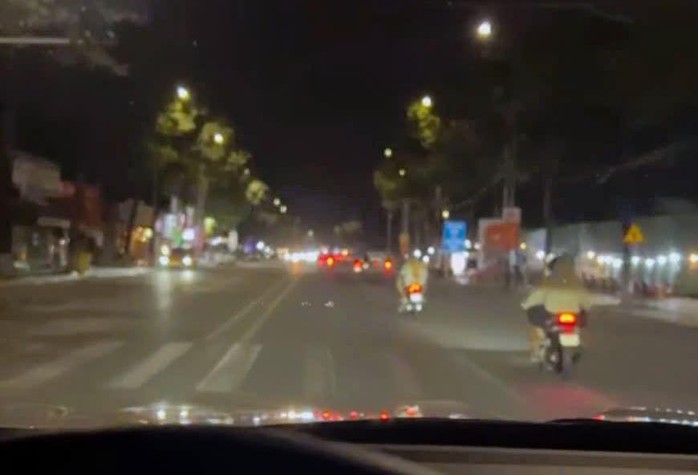 Xử l&yacute; t&igrave;nh trạng thanh thiếu ni&ecirc;n chạy xe lạng l&aacute;ch tại Đồng Nai năm 2026 - Ảnh 3.