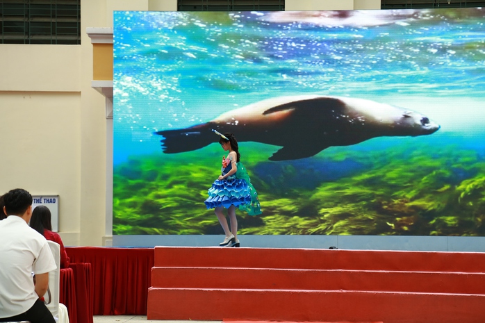 Chủ quyền biển đảo hiện lên sống động, cảm xúc qua tiết học độc đáo của học sinh Trường Lê Quý Đôn - Ảnh 4.