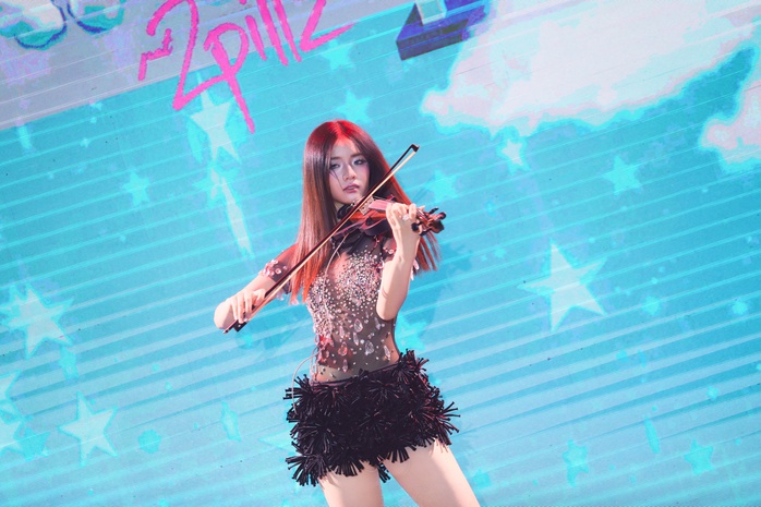 Con g&aacute;i Bằng Kiều ra mắt  - Ảnh 2.