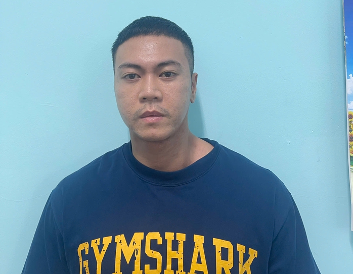 C&ocirc;ng an TPHCM khởi tố vụ đ&aacute;nh nữ shipper g&acirc;y rối trật tự c&ocirc;ng cộng - Ảnh 1.