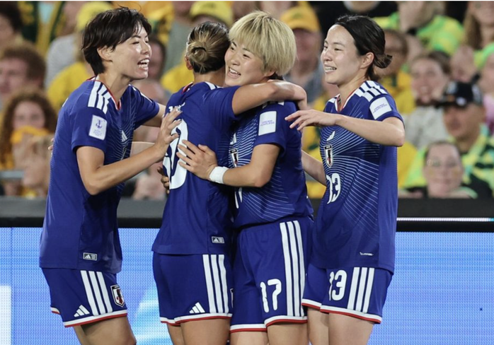 Nhật Bản v&ocirc; địch ch&acirc;u &Aacute; với th&agrave;nh t&iacute;ch bất bại, chỉ thua 1 b&agrave;n - Ảnh 2.