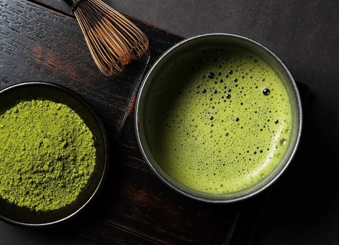 Tr&agrave; xanh matcha c&oacute; t&aacute;c dụng sức khỏe bất ngờ - Ảnh 1.
