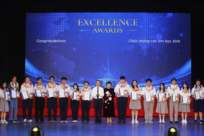 30% học sinh chương tr&igrave;nh tiếng Anh t&iacute;ch hợp đạt điểm tuyệt đối, cao hơn mức trung b&igrave;nh thế giới - Ảnh 2.