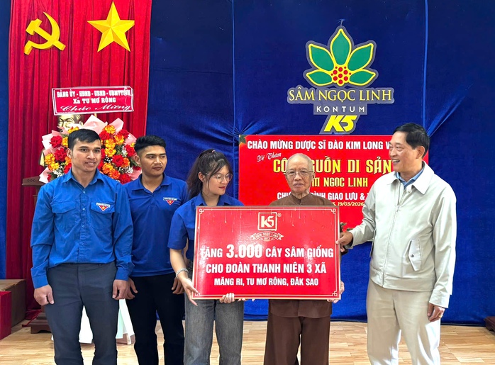 Thanh niên khởi nghiệp với cây giống sâm Ngọc Linh tại Quảng Ngãi năm 2026 - Ảnh 1. Thanh niên khởi nghiệp với cây giống sâm Ngọc Linh tại Quảng Ngãi năm 2026 - Ảnh 1.