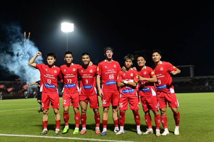 Tứ kết Cúp Quốc gia tái lập trật tự - Ảnh 1.