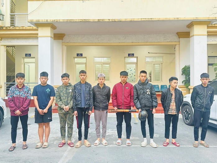 Hỗn chiến Hải Phòng 2026 khiến 4 thanh niên bị thương , Công an triệu tập 20 đối tượng - Ảnh 2. Hỗn chiến Hải Phòng 2026 khiến 4 thanh niên bị thương , Công an triệu tập 20 đối tượng - Ảnh 2.