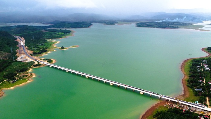 Thanh Hóa kêu gọi đầu tư 173 dự án với tổng vốn lên tới 24 tỉ USD - Ảnh 2.