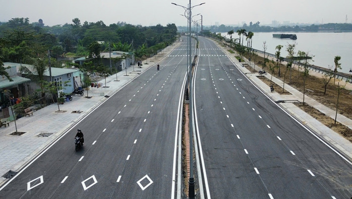 Sức h&uacute;t đường ven s&ocirc;ng - Ảnh 1.