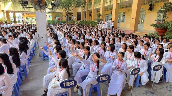 NSND Kim Xuân "truyền lửa" sân khấu học đường 2026 do Sở VHTT TP HCM tổ chức - Ảnh 3.