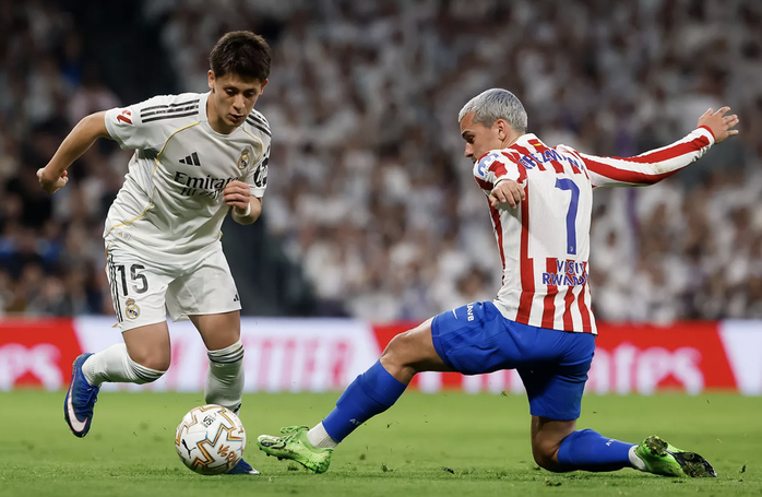 Vinicius Junior rực sáng, Real Madrid thắng nghẹt thở derby Madrid - Ảnh 2.