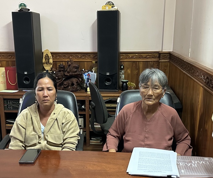 Diễn biến mới vụ cụ b&agrave; 82 tuổi kiện chủ tịch x&atilde; ở Gia Lai v&igrave; sổ đỏ chồng lấn - Ảnh 1.