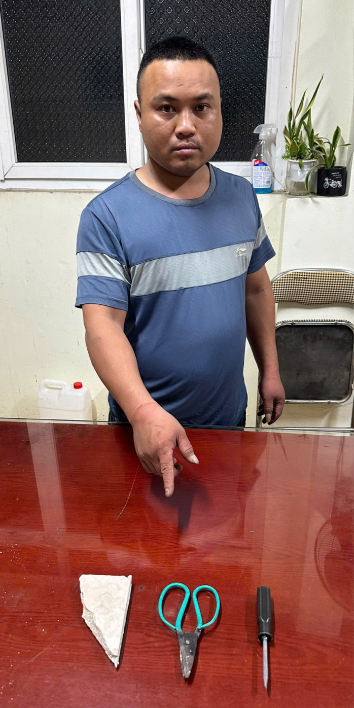 Bắt nghi phạm trộm cắp 95 triệu đồng từ ô tô tại Quảng Ninh năm 2026 - Ảnh 1. Bắt nghi phạm trộm cắp 95 triệu đồng từ ô tô tại Quảng Ninh năm 2026 - Ảnh 1.