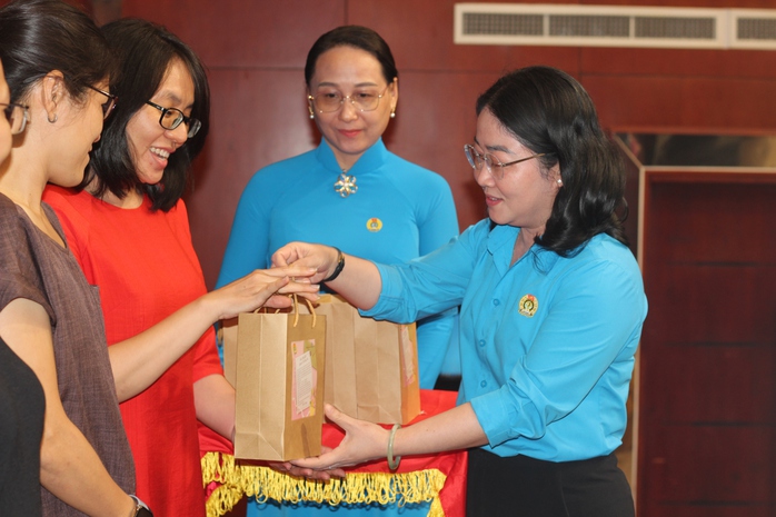 Nhận diện các tình huống bất bình đẳng giới trong lao động - Ảnh 4.