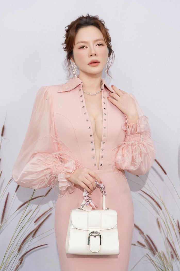 L&yacute; Nh&atilde; Kỳ sắp c&oacute; tin vui?  - Ảnh 1.