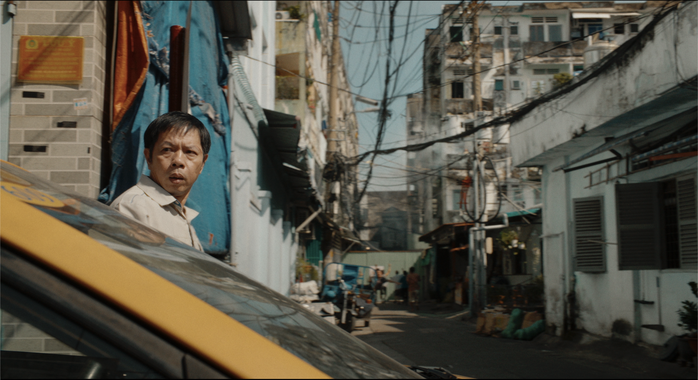 Thái Hòa lộ đôi mắt đầy ẩn uất, lo toan vì con - Ảnh 11.