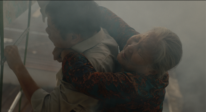 Thái Hòa lộ đôi mắt đầy ẩn uất, lo toan vì con - Ảnh 16.