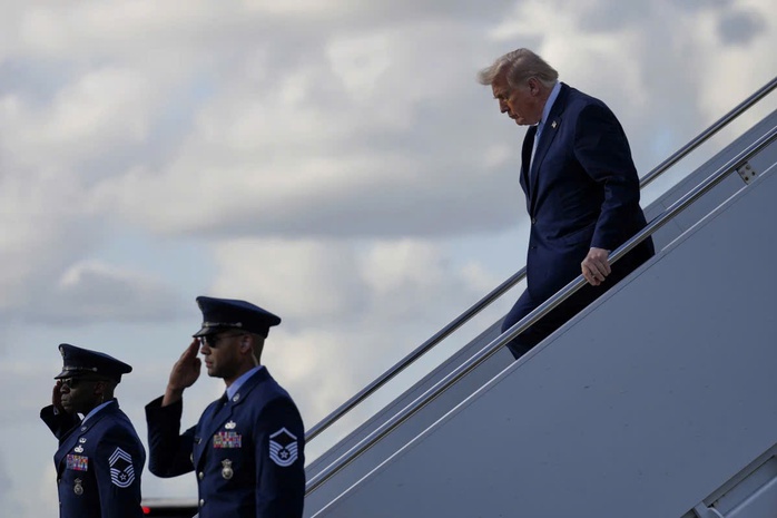 Giá dầu và vàng đồng loạt giảm sâu sau tuyên bố của Tổng thống Mỹ - Ảnh 1.