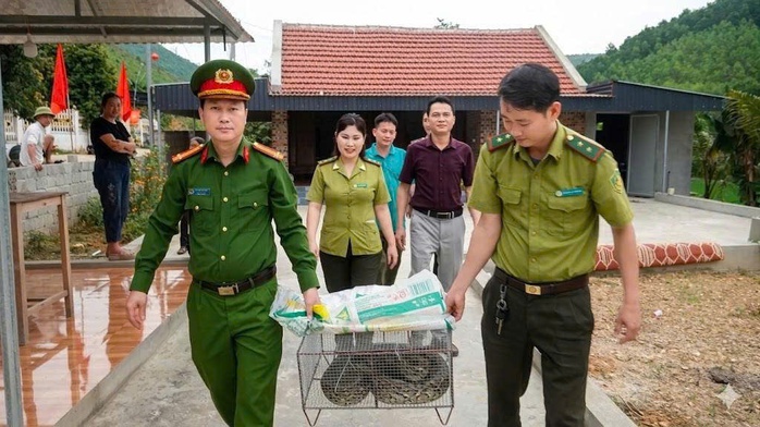 - Ảnh 1. - Ảnh 1.