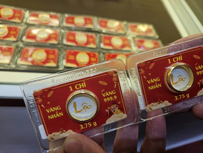 Gi&aacute; v&agrave;ng miếng SJC tăng mạnh vượt 170 triệu đồng / lượng v&agrave;o cuối ng&agrave;y 24 - 3 - Ảnh 2.