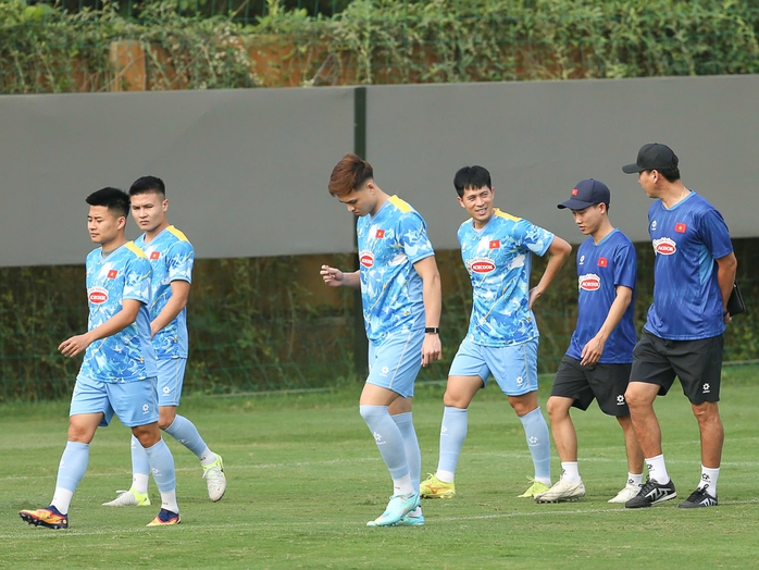 Đội tuyển Việt Nam sẵn s&agrave;ng chạm tr&aacute;n Bangladesh - Ảnh 3.