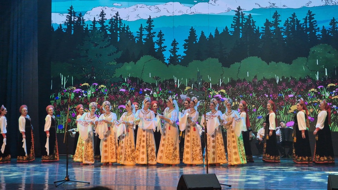 M&atilde;n nh&atilde;n, m&atilde;n nhĩ với hợp xướng v&agrave; vũ điệu Nga - Ảnh 8.