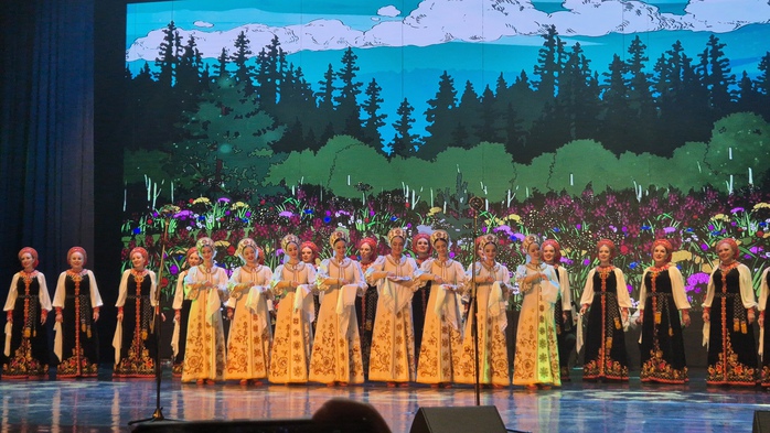 M&atilde;n nh&atilde;n, m&atilde;n nhĩ với hợp xướng v&agrave; vũ điệu Nga - Ảnh 7.