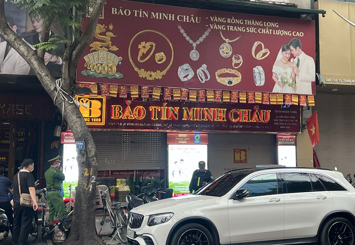 Bảo Tín Minh Châu nói lý do tạm ngừng giao dịch, thông báo thời gian mở cửa trở lại - Ảnh 1.