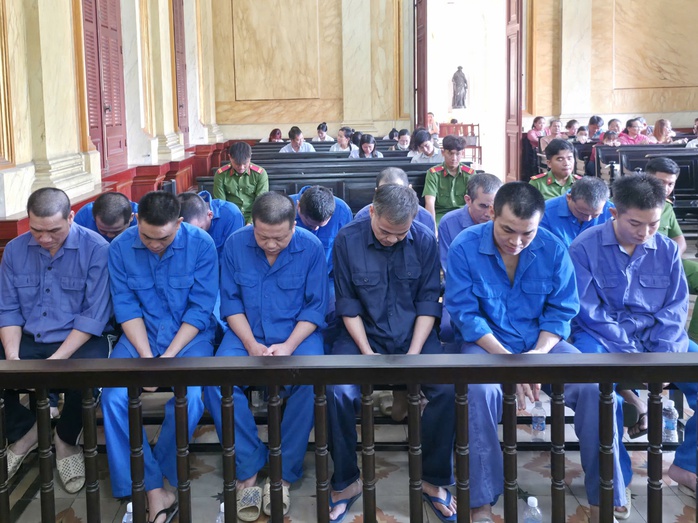 Vụ 12 bảo vệ Khu C&ocirc;ng nghệ cao "bảo k&ecirc;" xe qu&aacute; tải v&agrave;o giờ cấm: Quan điểm của VKSND TPHCM - Ảnh 1.