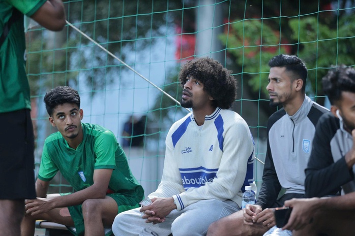 Tuyển Việt Nam chạm tr&aacute;n Bangladesh: &ldquo;L&agrave;m n&oacute;ng&rdquo; trước ng&agrave;y t&aacute;i đấu Malaysia - Ảnh 2.