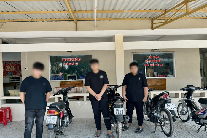 T&acirc;y Ninh Xử l&yacute; nh&oacute;m thiếu ni&ecirc;n &ldquo;bốc đầu&rdquo; xe m&aacute;y, quay clip đăng mạng - Ảnh 1.